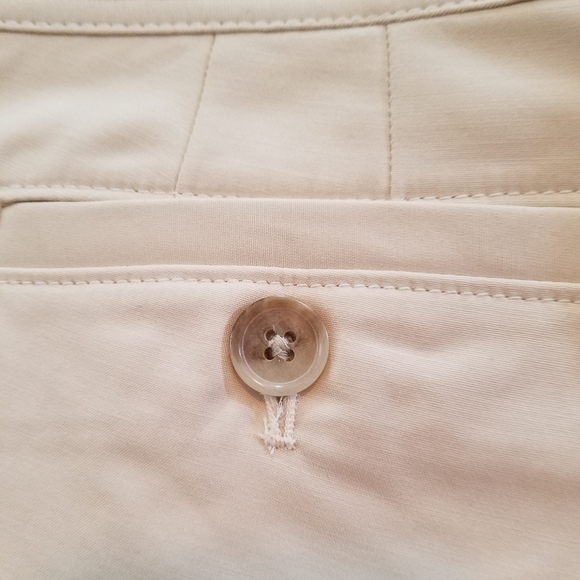 Ann Taylor cream color shorts - Picture 9 of 10